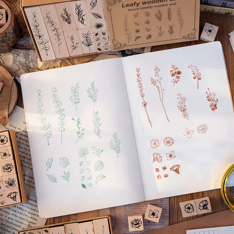 Natural Leaf & Flower Wooden Stamps 30 Piece Set